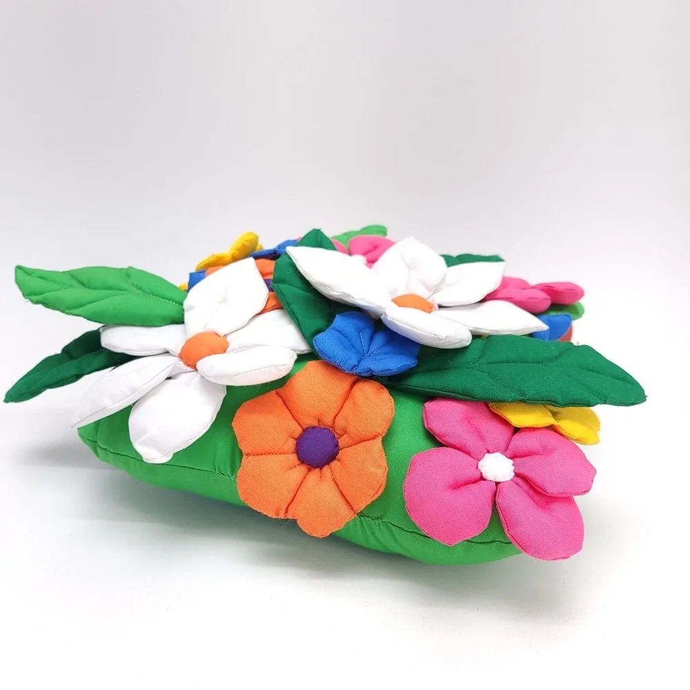 Decorative Pillow House of Hatten Kitschy Spring Summer Flowers Floral 3D‎